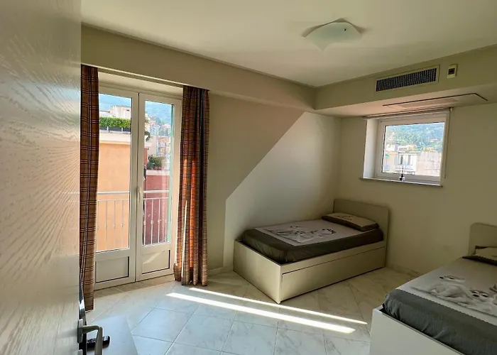 Gialò Vibe * Alassio